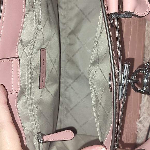 MK PINK NEW WITHOUT TAGS PURSE - Picture 3 of 8